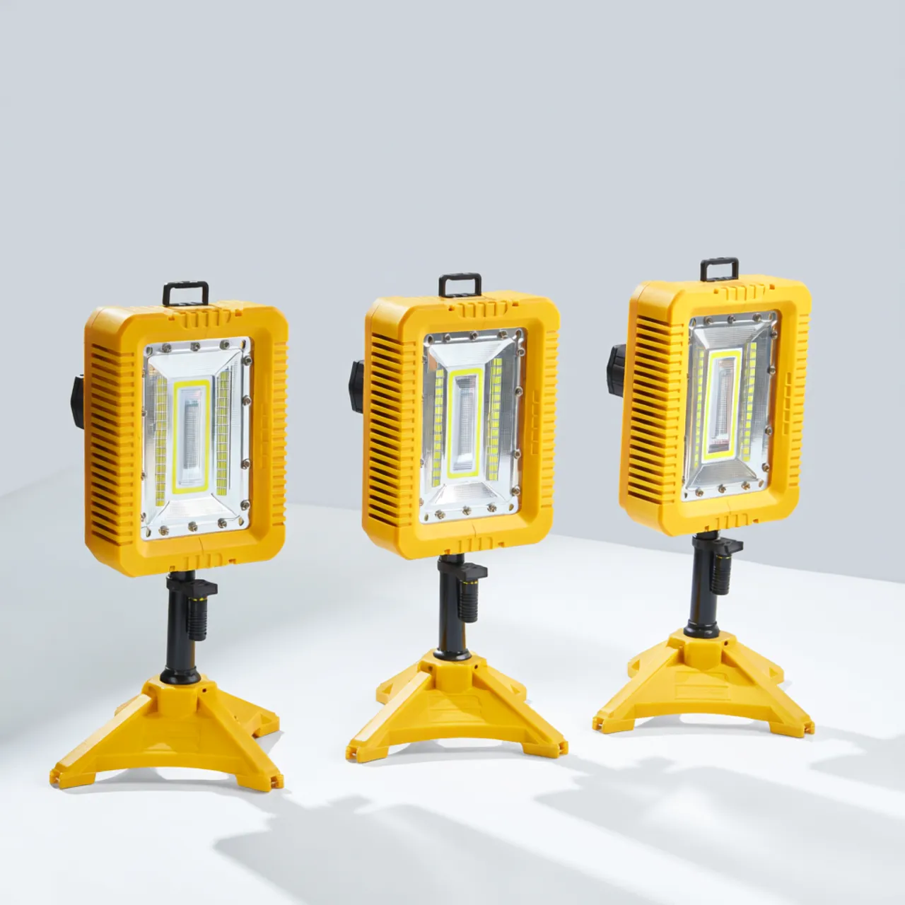 Akku-Baustrahler & mobile LED-Arbeitsleuchten