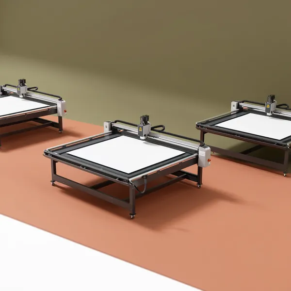 Großformat-Cutter für starre Materialien