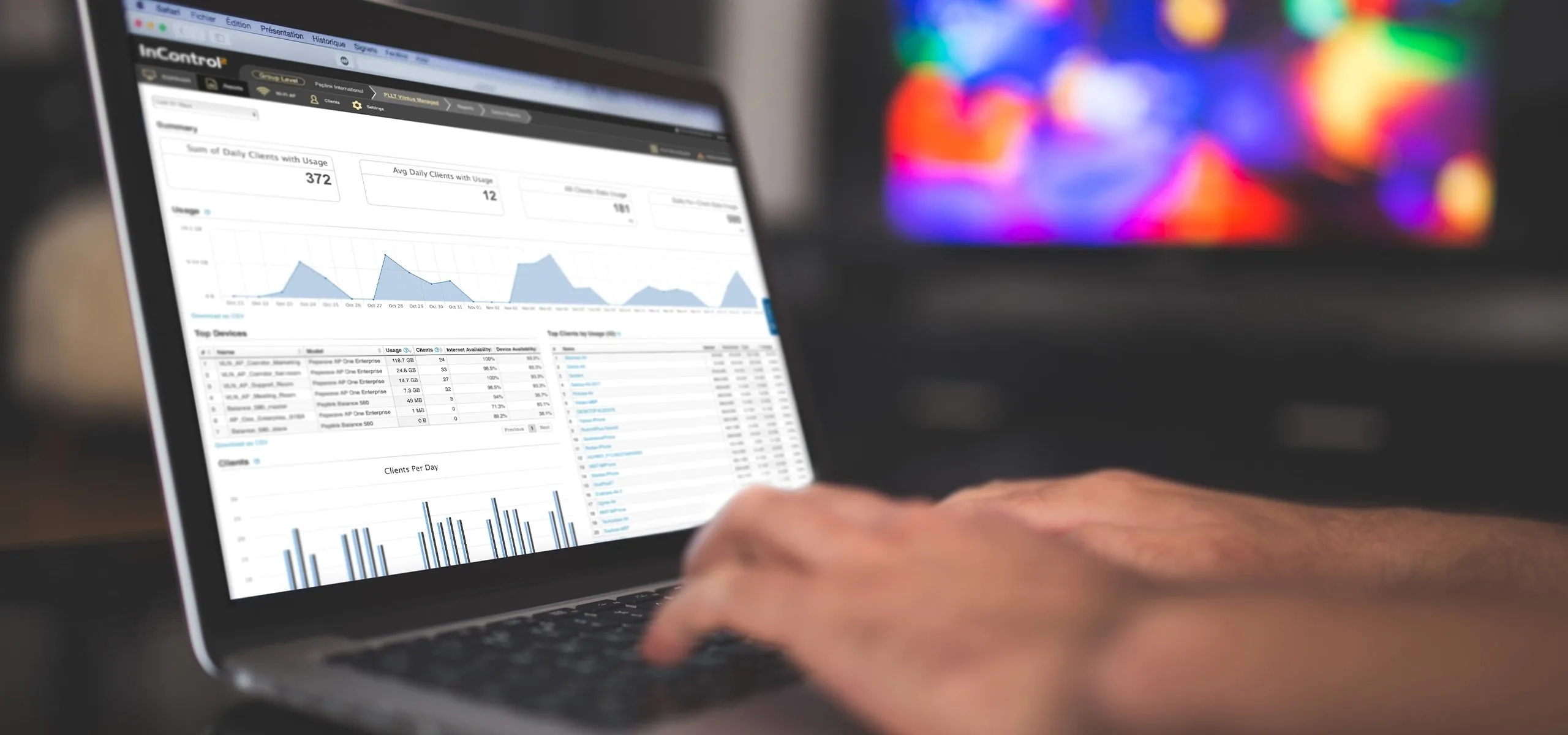 Licenza FIPS per Balance 310, dashboard InControl con grafici di utilizzo e tabella dispositivi su laptop durante