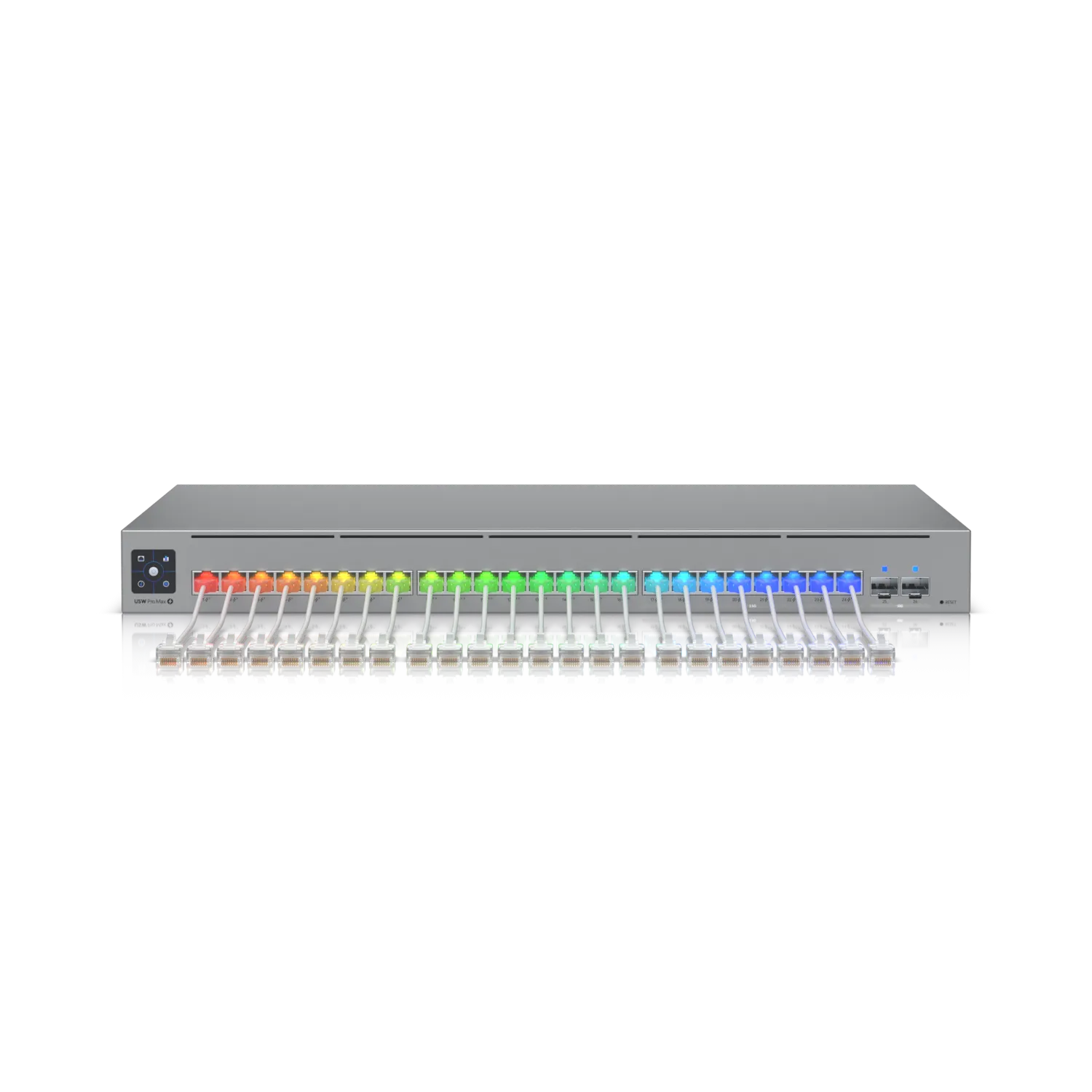 Câble patch UniFi Etherlighting blanc 0,15 m ultra-fin avec connecteurs RJ45 transparents branchés sur un switch réseau