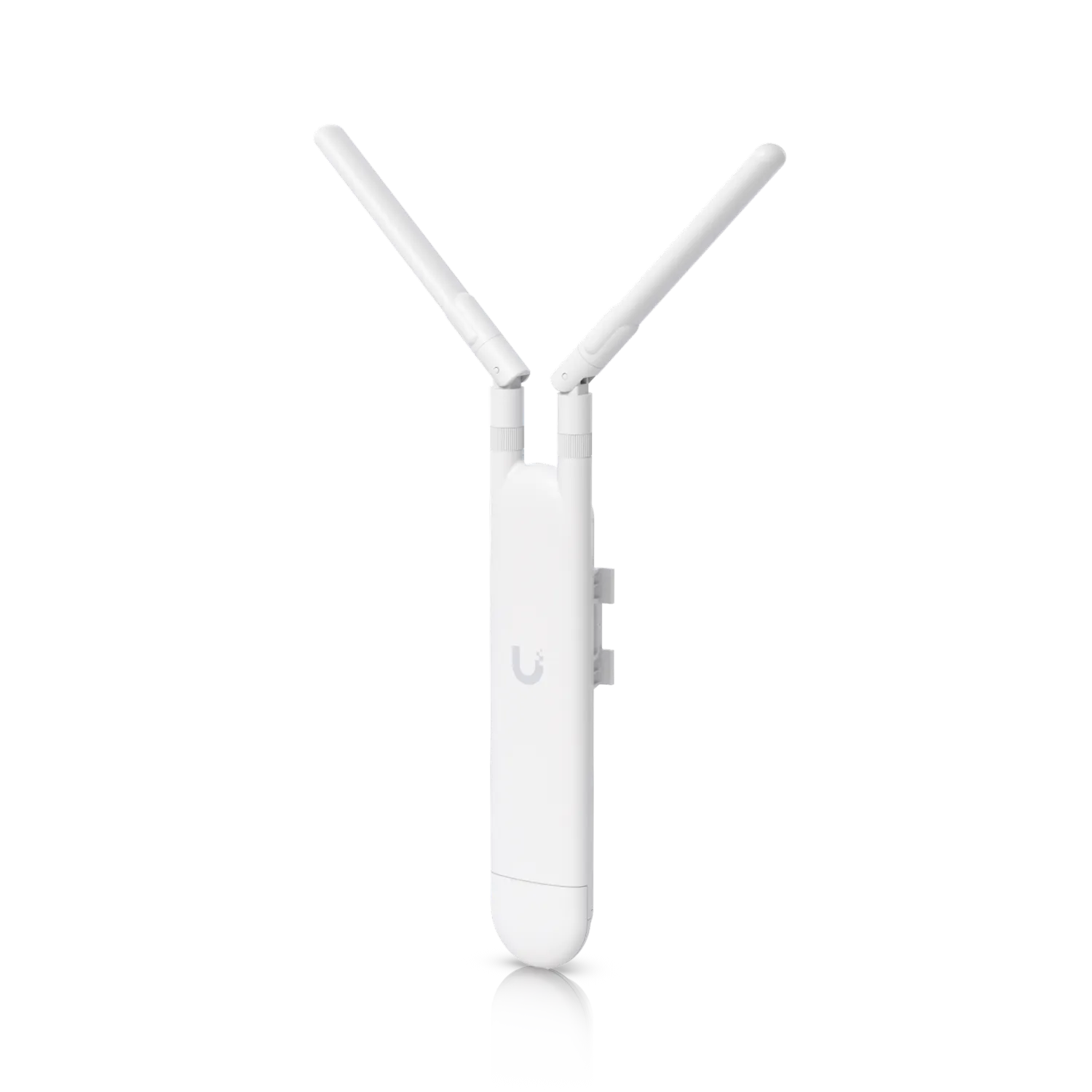 Pack de 5 points d’accès Ubiquiti UniFi AP AC Mesh sans injecteur PoE, borne blanche avec deux antennes en V sur fond noir.