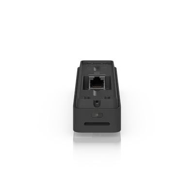 Ubiquiti UniFi Protect Doorbell Lite, schwarze Türsprechanlage mit PoE-Anschluss und Status-LED von hinten auf spiegelndem