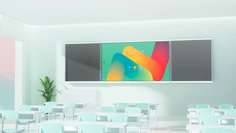 HUAWEI IdeaHub B2 IHB2-86PU 86-Zoll-Infrarot-Touchscreen in Jadeweiß an weißer Wand in modernem Klassenzimmer mit blauen