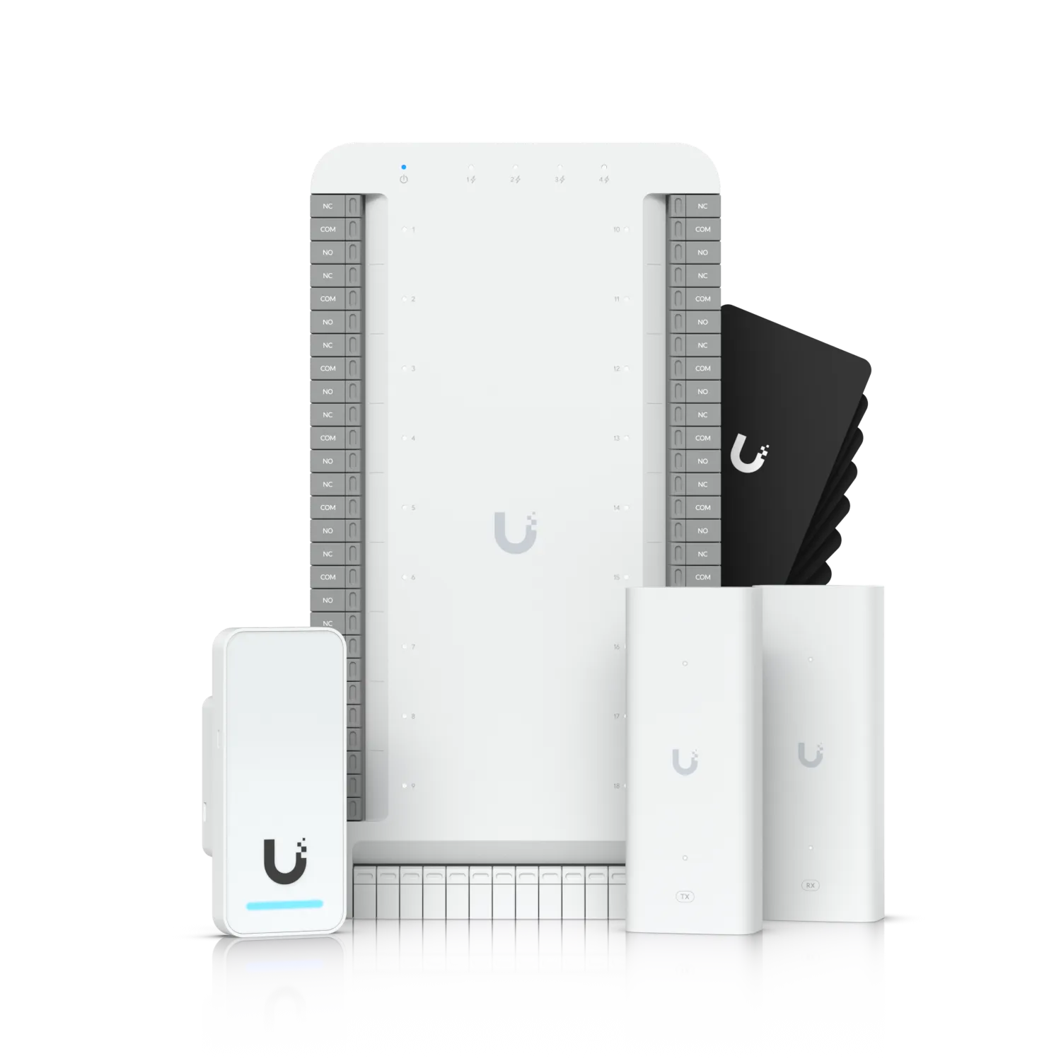 Ubiquiti Access Elevator Starter Kit mit weißer Steuerkonsole, zwei zylindrischen Access Points und schwarzen Karten auf Ubiquiti Access Elevator Starter Kit mit weißer Steuerkonsole, zwei zylindrischen Access Points und schwarzen Karten auf