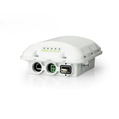 RUCKUS T350SE WiFi6 Outdoor-Access-Point mit BeamFlex+ und USB-Port, weißes Gehäuse mit Status-LEDs und PoE-Anschluss für
