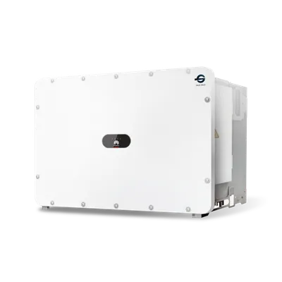 HUAWEI LUNA2000-10-S0 Energiespeicher weißes 10 kWh Set mit Display vor schwarzem Hintergrund. HUAWEI LUNA2000-10-S0 Energiespeicher weißes 10 kWh Set mit Display vor schwarzem Hintergrund.