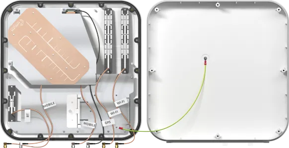 QuMax XR2 RUTX12 Kit mit LTE-Antennen, WLAN, GPS und Bluetooth – Innenansicht des Gehäuses mit Kupfer-LTE-Panel,