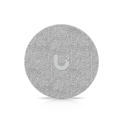Ubiquiti PoE Smart Chime, weißer Stoff-Chime mit Logo auf weißer Basis vor schwarzem Hintergrund.