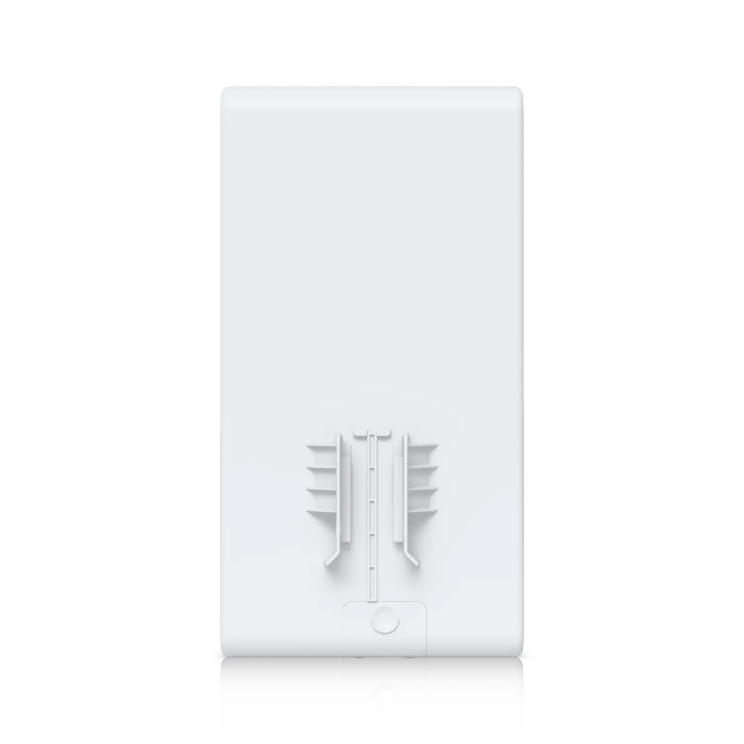 Pack Ubiquiti UniFi AP AC Mesh 5 sans PoE-Injecteur, borne d’accès rectangulaire blanche vue de dos sur fond noir avec