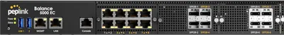 Peplink Balance 5000 EC чёрный стоечный маршрутизатор с портами USB, Ethernet, SFP28 и индикаторами на передней панели.