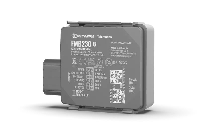 Teltonika FMB230 2G GPS-трекер с Bluetooth и IP67, задний вид с этикеткой питания, схемой OBD-разъема, сертификатами и