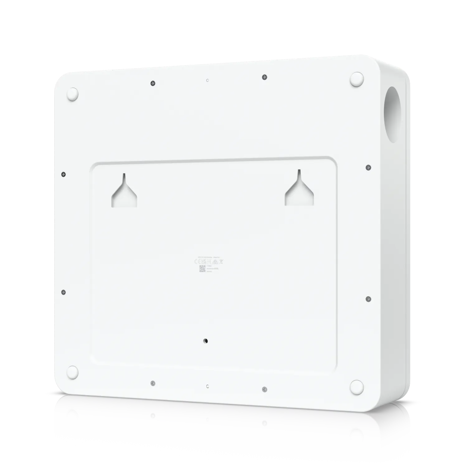 Ubiquiti Access Hub Enterprise Grade Rückansicht mit Montageschlitzen, Schrauben und Regulierungstext für professionelle Ubiquiti Access Hub Enterprise Grade Rückansicht mit Montageschlitzen, Schrauben und Regulierungstext für professionelle