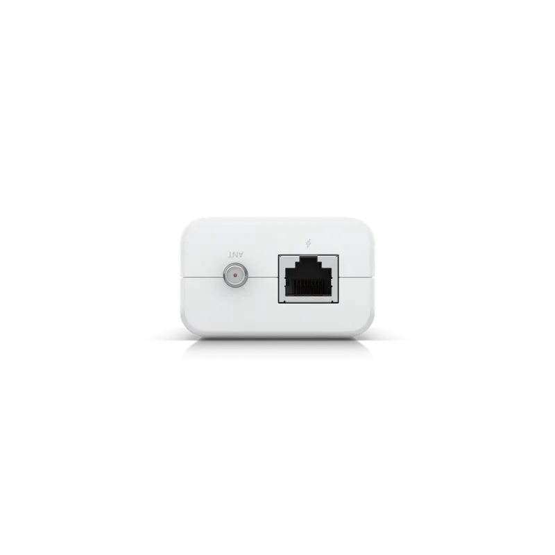 Weißes rechteckiges Ubiquiti UniFi Device Bridge mit ANT-Antennenanschluss links und PoE-Ethernet-Port rechts seitlich