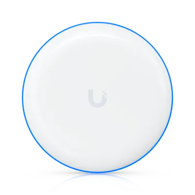 Puente inalámbrico UniFi Building Bridge 60 GHz Gigabit+ con logo U en fondo negro y borde azul brillante reflejado. Puente inalámbrico UniFi Building Bridge 60 GHz Gigabit+ con logo U en fondo negro y borde azul brillante reflejado.
