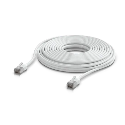 Ubiquiti UniFi Premium Outdoor-Patchkabel 1m weiß mit RJ45-Steckern auf schwarzem Untergrund aufgewickelt für Ubiquiti UniFi Premium Outdoor-Patchkabel 1m weiß mit RJ45-Steckern auf schwarzem Untergrund aufgewickelt für