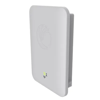 Punto di accesso outdoor Cambium Networks cnPilot E502S 2x2 MIMO dual-band AC a 30° con design rettangolare bianco opaco e Punto di accesso outdoor Cambium Networks cnPilot E502S 2x2 MIMO dual-band AC a 30° con design rettangolare bianco opaco e