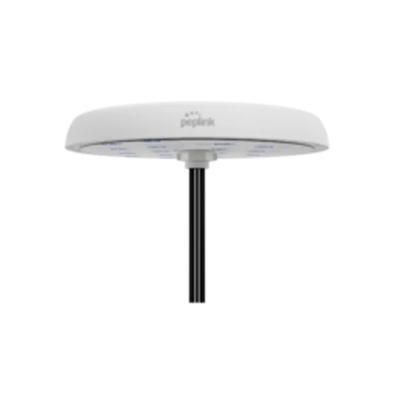Mobility 82G 11-in-1 Antenne mit GPS-Empfänger, seitliche Ansicht eines weißen, scheibenförmigen Peplink-Antennenkopfes mit