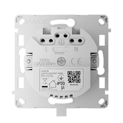 AJAX Automate OutletCore (basic) Typ F Steckdosenmodul Rückansicht mit L/N-Klemmen, Erdungssymbol, CE-Kennzeichnung und AJAX Automate OutletCore (basic) Typ F Steckdosenmodul Rückansicht mit L/N-Klemmen, Erdungssymbol, CE-Kennzeichnung und