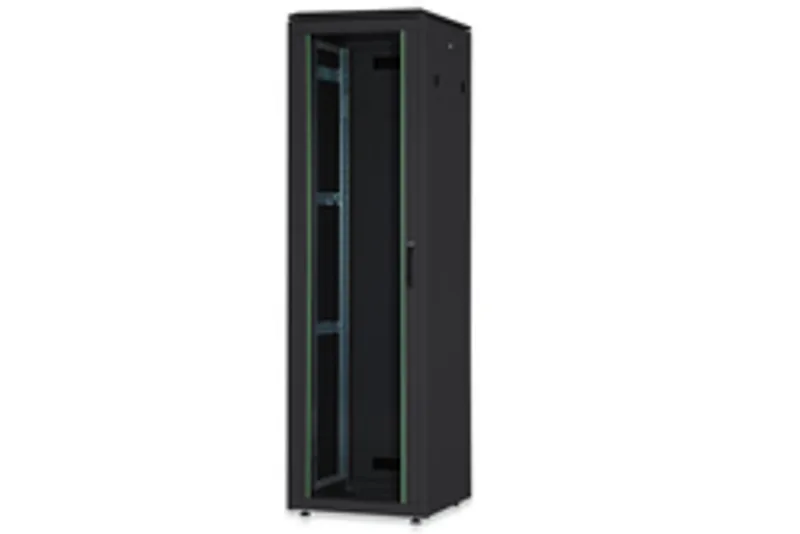 Armoire réseau DIGITUS Unique 22HE noir 1164x600x800mm avec porte vitrée et rails de montage visibles en entrepôt.