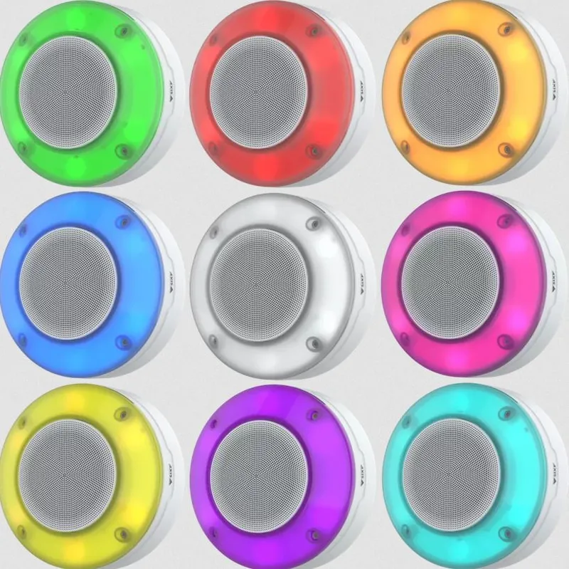 Grille de neuf haut-parleurs d'alarme IP AXIS D4200-VE en 3x3 avec anneaux lumineux colorés (vert, rouge, orange, bleu,