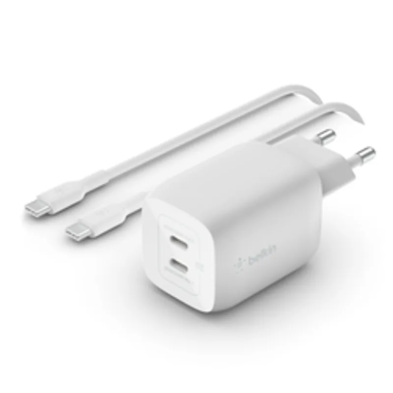 Weißes Belkin 65W Dual USB-C GaN Ladegerät mit zwei USB-C-Anschlüssen und EU-Stecker, daneben 2m USB-C-Kabel.