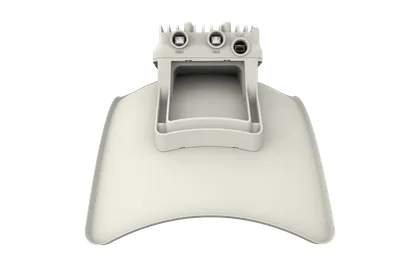 Radio cliente cnWave V3000 de 60GHz con escudo curvo blanco, dos puertos circulares y conector rectangular en vista Radio cliente cnWave V3000 de 60GHz con escudo curvo blanco, dos puertos circulares y conector rectangular en vista