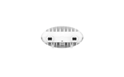 Punto di accesso esterno Cambium Networks XE3-4TN WiFi 6e tri-band visto dal basso con porte Ethernet nere, alette di
