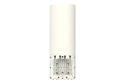 Access point WiFi6 outdoor Cambium Networks con antenna sector 2x2, corpo cilindrico bianco, alette di raffreddamento e LED