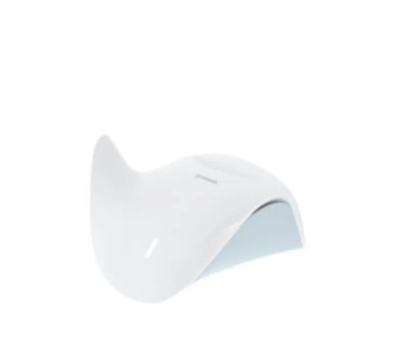 Router D-Link M95/E AQUILA PRO AI Wi-Fi 7 de diseño orgánico blanco con indicador LED frontal en sistema Smart Mesh