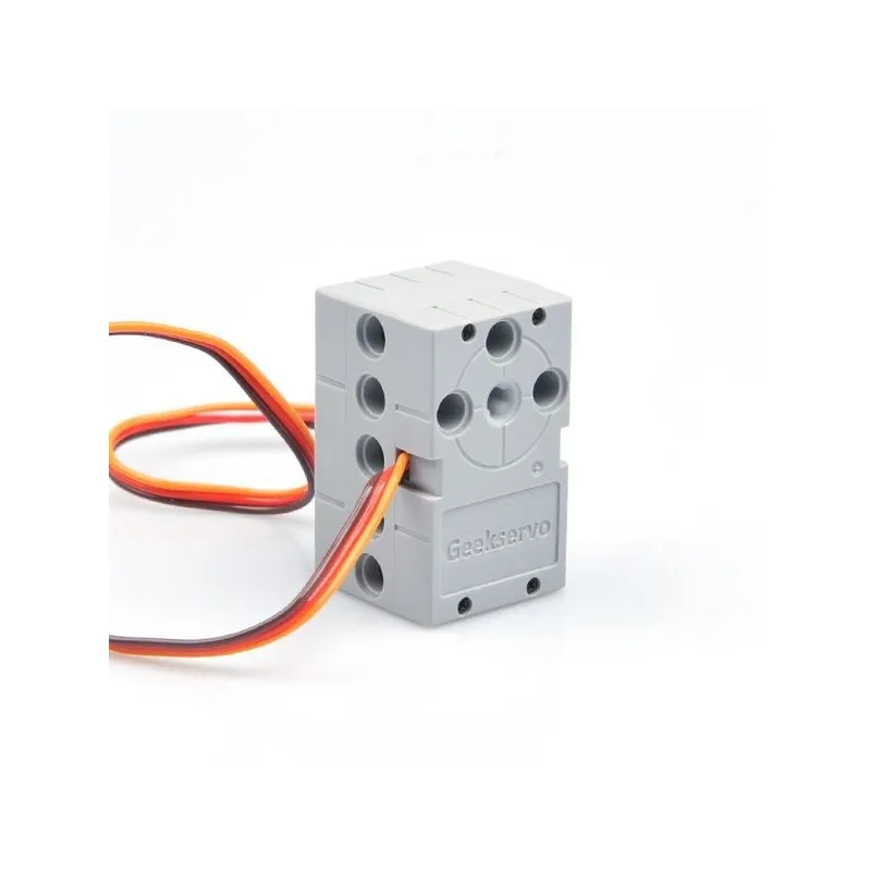 Servo motor ELECFREAKS 360º compatible con Lego en posición vertical con agujeros de montaje y cable de conexión sobre Servo motor ELECFREAKS 360º compatible con Lego en posición vertical con agujeros de montaje y cable de conexión sobre