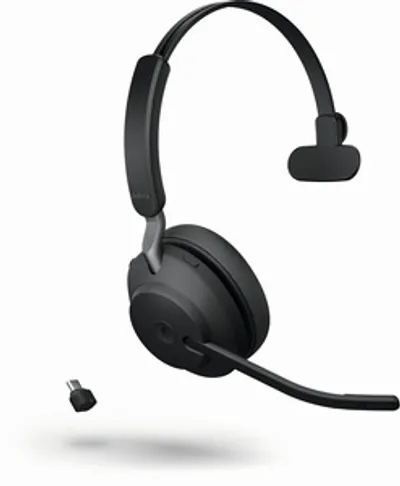 Беспроводная гарнитура Jabra Evolve2 65 USB-C MS Mono чёрного цвета с микрофоном и USB-донглом на белом фоне. Беспроводная гарнитура Jabra Evolve2 65 USB-C MS Mono чёрного цвета с микрофоном и USB-донглом на белом фоне.