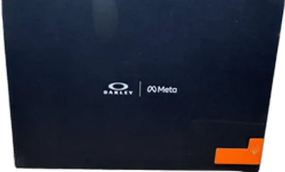 META Oakley Vanguard, Meta AI, White, Prizm™ Sapphire AI Glass