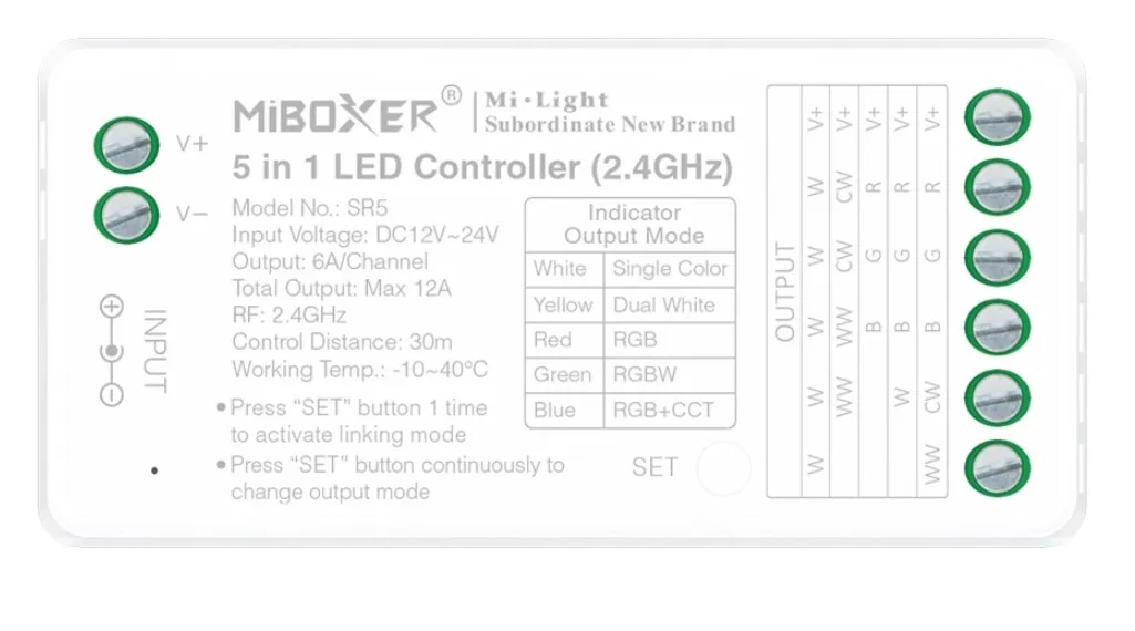 MiBoxer SR5 LED Controller 5in1 RGB-WW DC12-24V mit WiFi und 2.4G für Alexa zeigt weiße Platine mit Anschlüssen und MiBoxer SR5 LED Controller 5in1 RGB-WW DC12-24V mit WiFi und 2.4G für Alexa zeigt weiße Platine mit Anschlüssen und