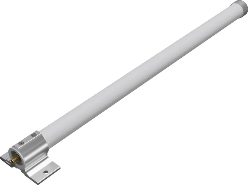 Комплект антенны MikroTik LoRa Omni 6.5dBi с белым цилиндрическим корпусом, металлическим креплением и коаксиальным