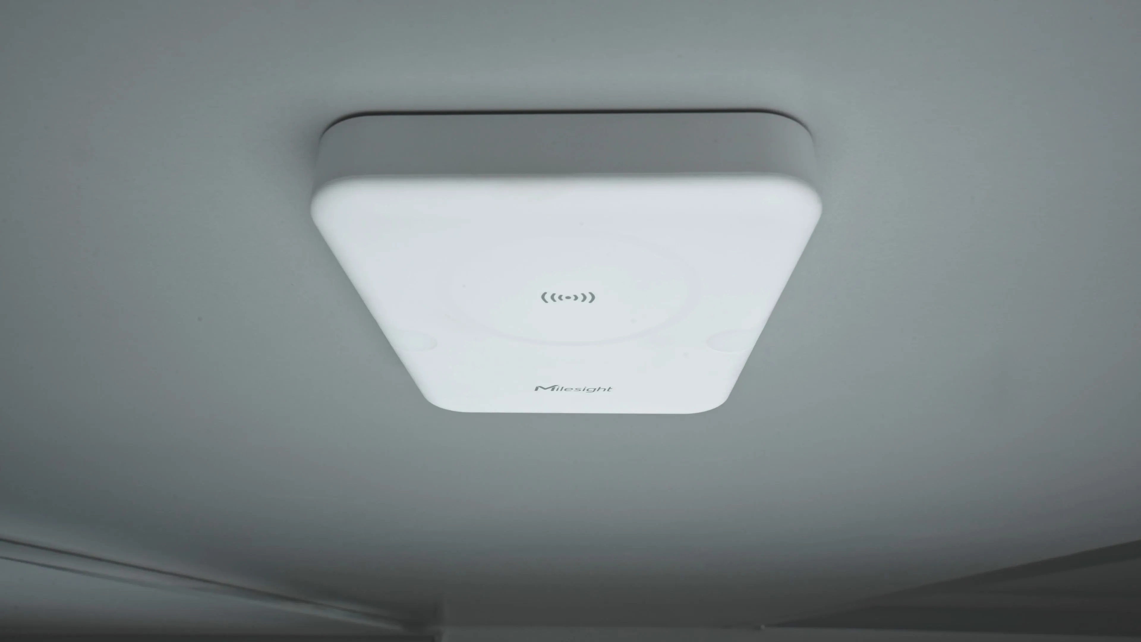 Milesight IoT Radar Fall Detection Sensor, VS373-868M Milesight IoT Radar Fall Detection Sensor, VS373-868M