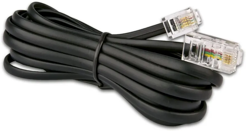 Cable modular negro RJ45-RJ14 con conectores transparentes y contactos dorados en diagonal.