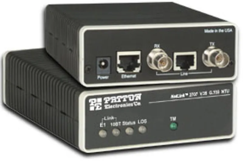 Patton 2707 G.703 Netzwerkkonverter mit Front- und Rückansicht, Ethernet- und BNC-Ports sowie Status-LEDs für