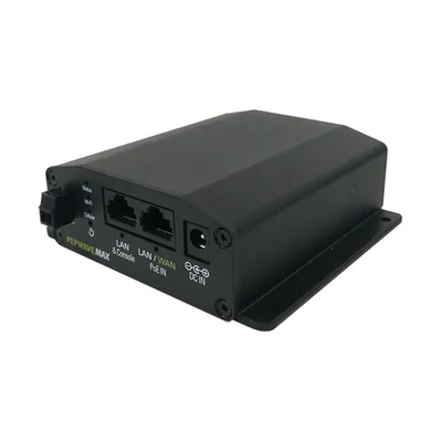 MAX BR1 Mini, черный роутер Pepwave сзади с портами LAN/Console, LAN/WAN PoE IN, разъемом питания и световыми индикаторами