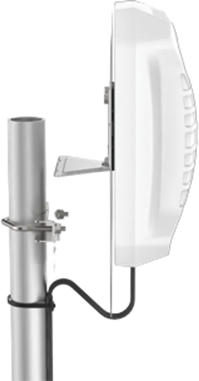 Poynting · Antennen · LTE/GSM · Mast/Wand · A-XPOL-0016 · weiß · SMA (M) · 8dbi Cross Polarised Flatpatch · SMA - Male · 5m