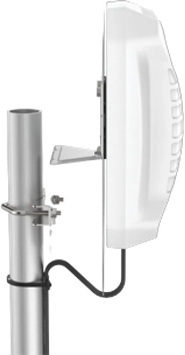 Poynting · Antennen · LTE/GSM · Mast/Wand · A-XPOL-0016 · weiß · SMA (M) · 8dbi Cross Polarised Flatpatch ·  SMA - Male · 5m
