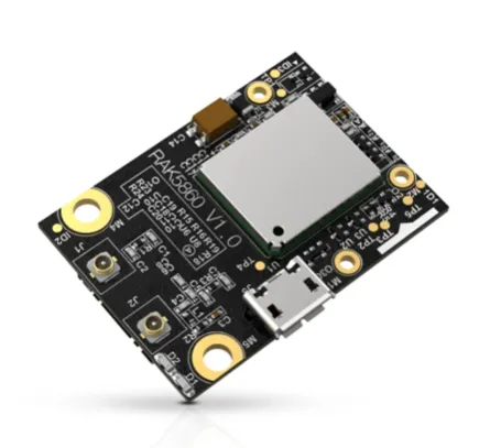 Modulo interfaccia NB-IoT RAK5860, scheda circuito nera con scudo metallico argentato, porta USB-C e fori di montaggio Modulo interfaccia NB-IoT RAK5860, scheda circuito nera con scudo metallico argentato, porta USB-C e fori di montaggio