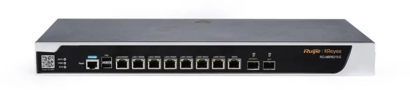 High-performance Cloud Managed Security Router, 2000 Clients, 2.5 Gbps, SFP/SFP+