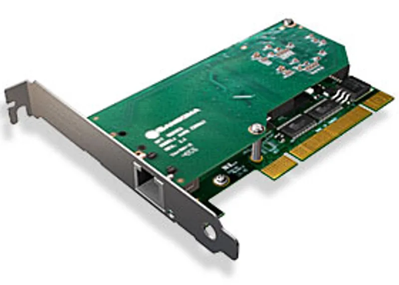 Sangoma A101D PCI-Express-Karte mit grünem PCB, PCIe-Anschluss und silbernem Haltewinkel mit zwei RJ45-Ports auf weißem