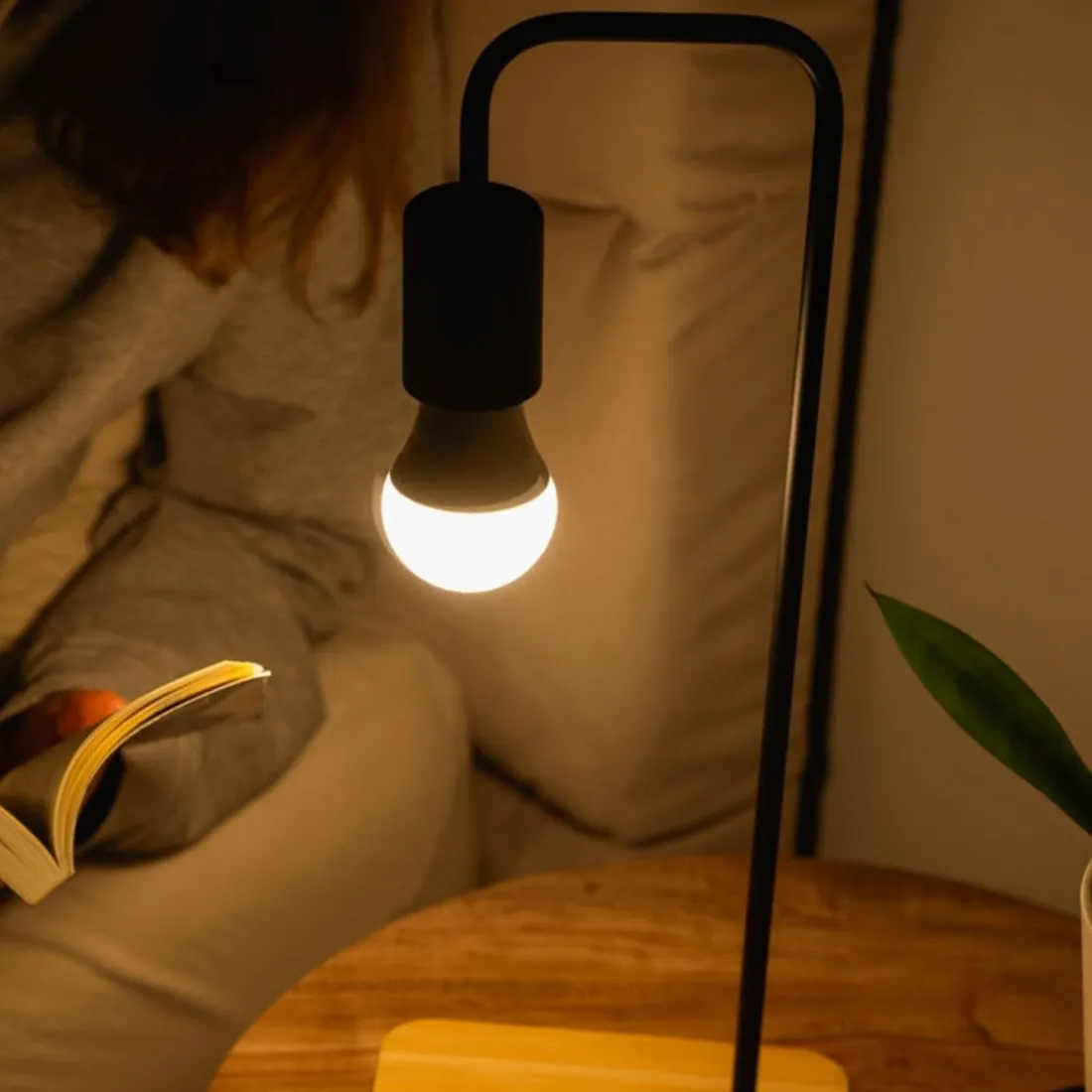 Shelly · Plug & Play · "Duo Bulb E27 Gen3" · LED Lampe · dimmbar · Messfunktion · WLAN · BT Shelly · Plug & Play · "Duo Bulb E27 Gen3" · LED Lampe · dimmbar · Messfunktion · WLAN · BT