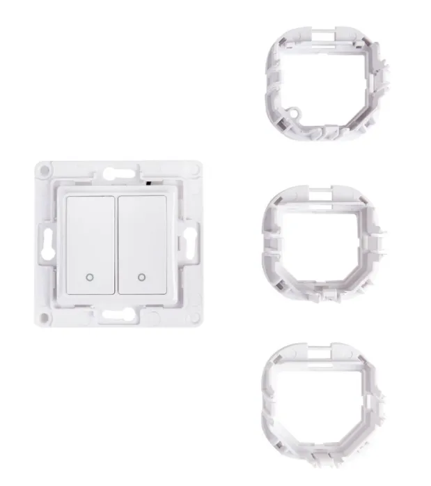 Interrupteur mural Shelly Wall Switch 2 blanc à double bouton avec cadres de montage sur fond neutre. Interrupteur mural Shelly Wall Switch 2 blanc à double bouton avec cadres de montage sur fond neutre.