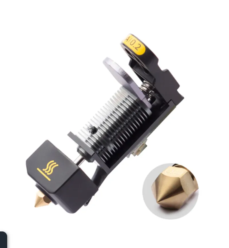 Snapmaker Hot End für Dual Extrusion Module, schwarz-weißes Studiofoto zeigt Heizblock mit gelbem Logo, silbernen