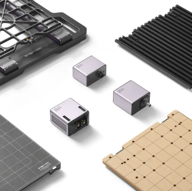 Snapmaker Artisan 3-in-1 3D Drucker + Laser + CNC Fräse + Gehäuse EU Version, verschiedene modulare Komponenten auf weißem