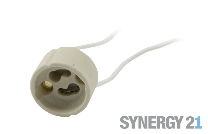 Адаптер Synergy 21 для LED-ламп GU10 с белым корпусом и проводами на фоне нейтрального освещения.