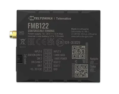 Teltonika FMB122 2G/GSM автомобильный GPS-трекер с BLE 4.0 и двойной SIM, вид сверху на черный корпус с белой этикеткой,