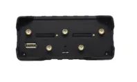 Teltonika RUT956 routeur LTE double SIM avec Wi-Fi et GNSS, vue arrière montrant les connecteurs d'antenne, les Teltonika RUT956 routeur LTE double SIM avec Wi-Fi et GNSS, vue arrière montrant les connecteurs d'antenne, les